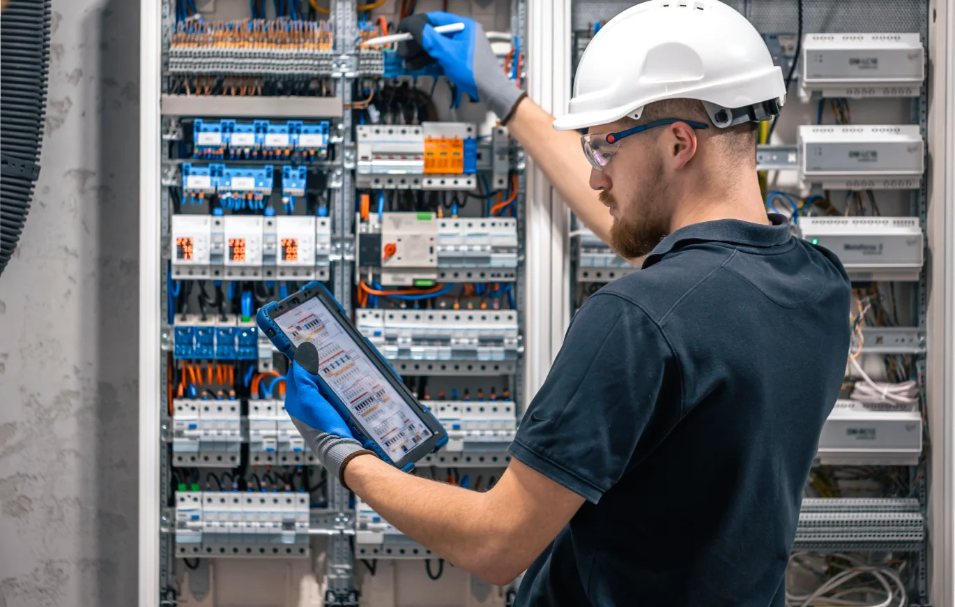 Fabricant pièce métallique pour matériel électrique