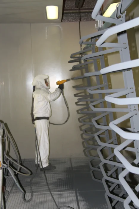 Service de peinture pour pièce métallique